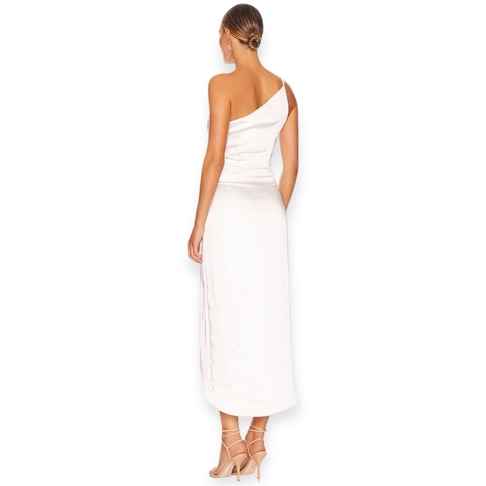 Elliatt Isabelle Dress in Ivory Elegant One-Shoulder Dress women’s size small - Picture 4 of 11